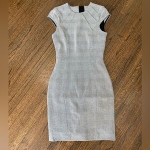 Beautiful cap sleeve dress 👗